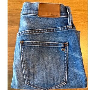 Madewell High Rise Skinny Jeans Women's Size 27S Raw Hem Medium Wash